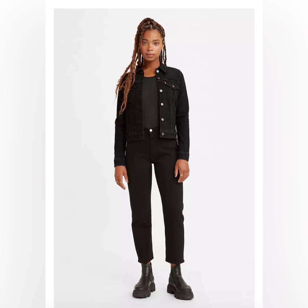 Levi's Wedgie Straight Crop Black Jeans
